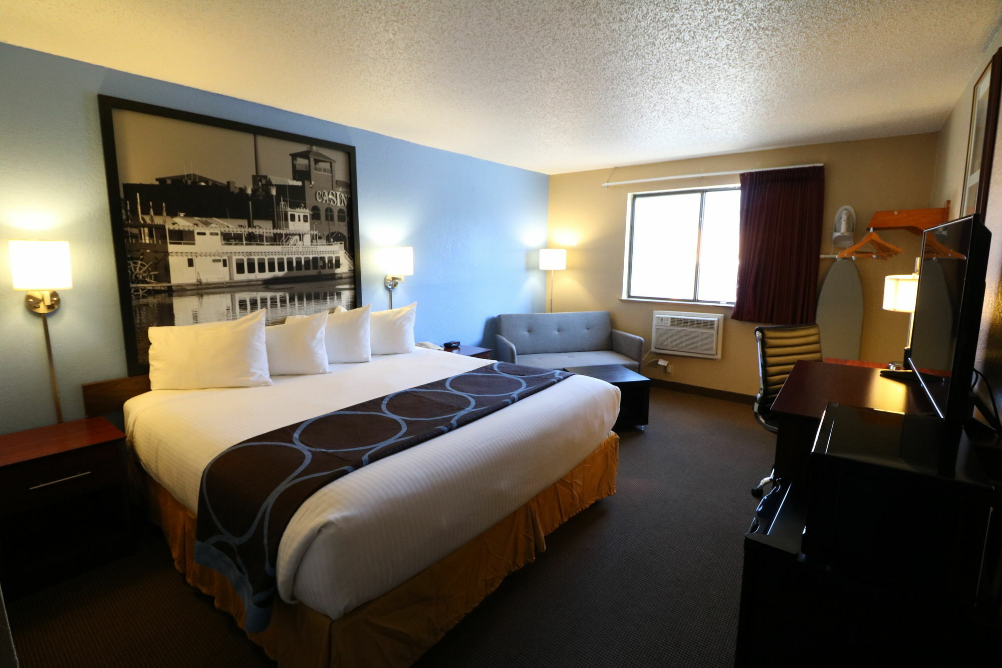 Super 8 By Wyndham Dubuque Motel Eksteriør billede